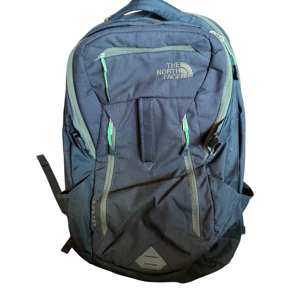 The North Face Router Backpack Gray & Green Lifestyle & Laptop Bag Gorpcore EUC